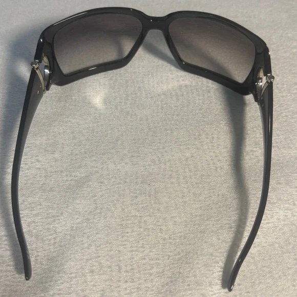 Authentic Gucci Sunglasses with Case - Picture 2 of 5